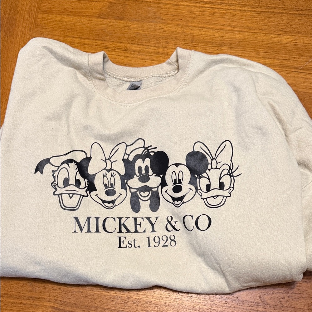 Mickey & Co unisex sweatshirt